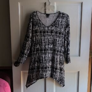 Willi Smith Black and White Tunic Top